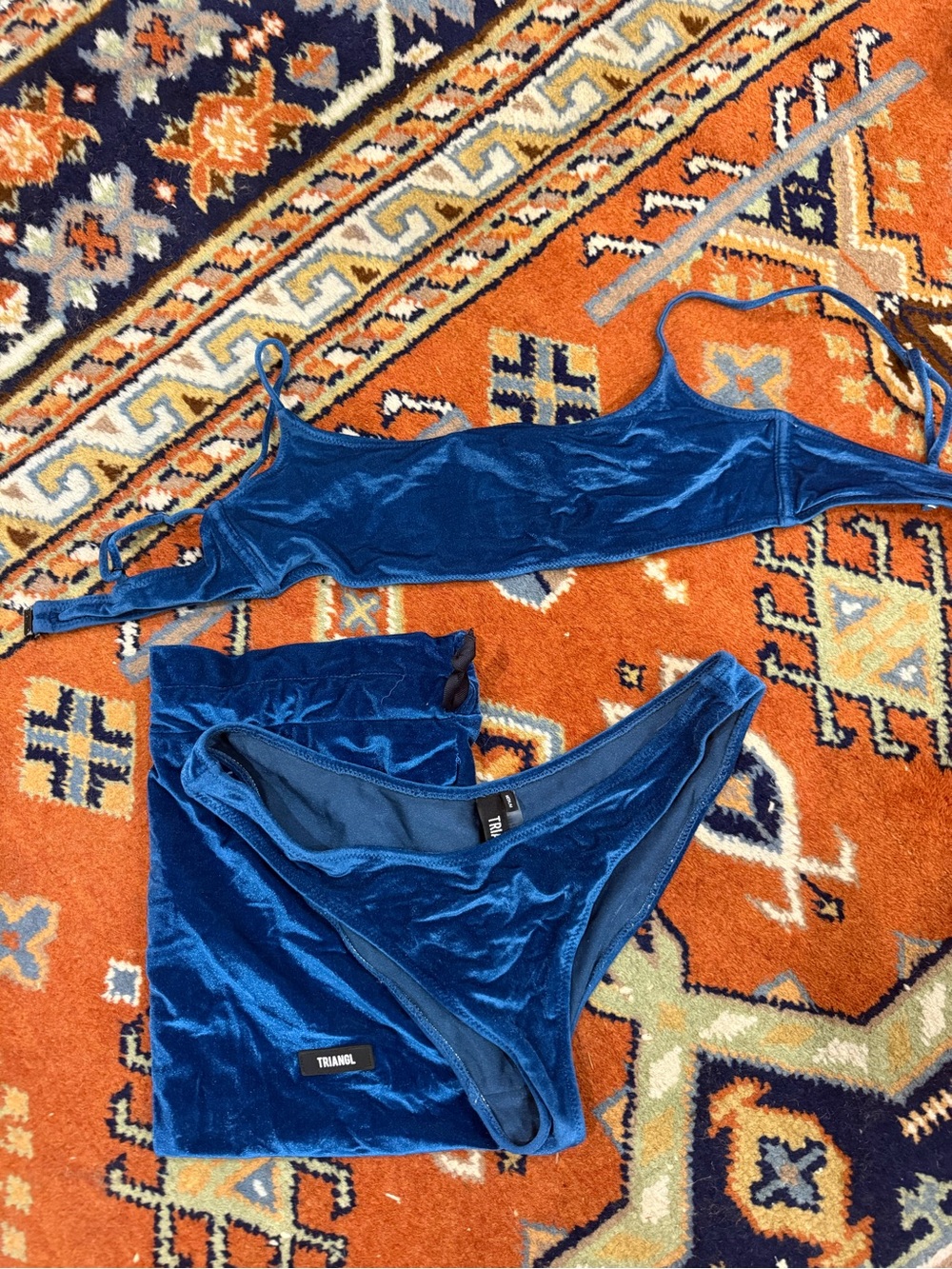 TRIANGL Velvet Bikini Set in Deep Blue medium